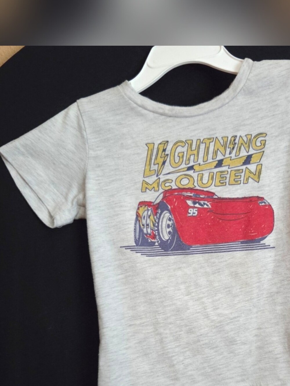 🛍$8 Ea/3 for $15🛍Disney Pixar Cars 2T Lightning McQueen Graphic Tee Print
